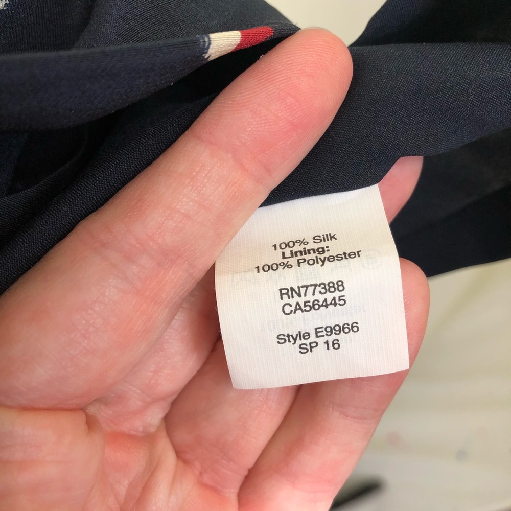 Madewell Silk skyline skirt in Ikat dot size 6 - Picture 5 of 8